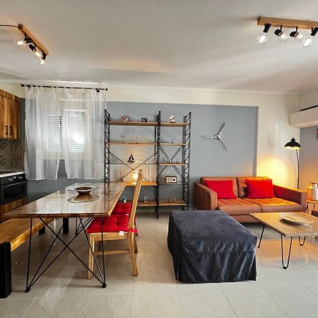 Steel & Oak Vintage Apartments Кавала Екстериор снимка