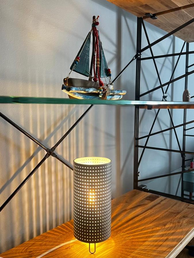 Steel & Oak Vintage Apartments Кавала Екстериор снимка