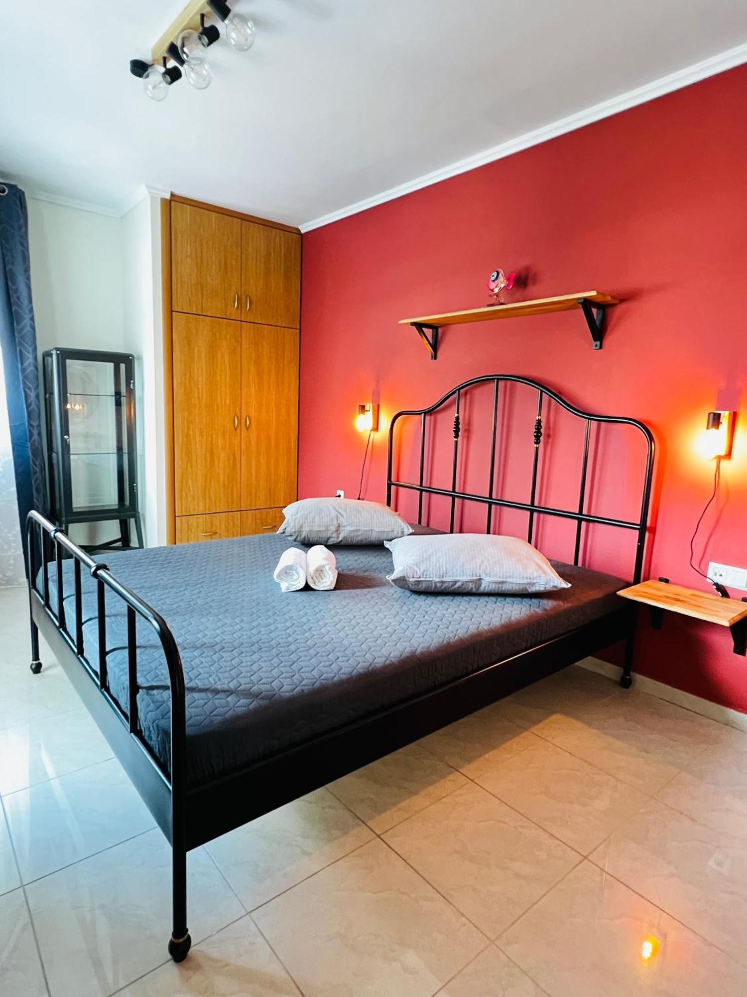 Steel & Oak Vintage Apartments Кавала Екстериор снимка